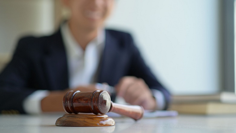وکیل در گلبهار 1 وکیل در گلبهار