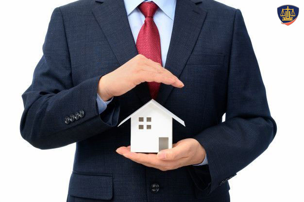 وکیل در اصفهان؛ مشاوره فوری، دقیق و تخصصی 2 وکیل خوب در اصفهان