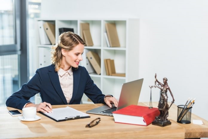 وکیل آنلاین در اسلامشهر - مشاوره حقوقی 05138676422 1 وکیل آنلاین در اسلامشهر