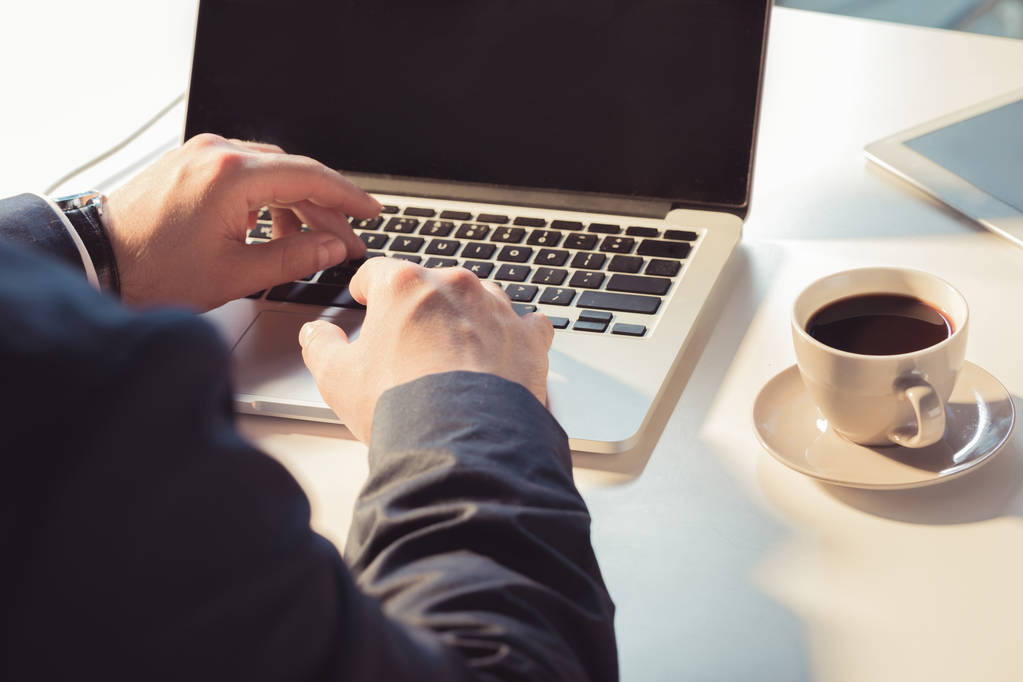 وکیل آنلاین در کاشمر 3 وکیل در کاشمر