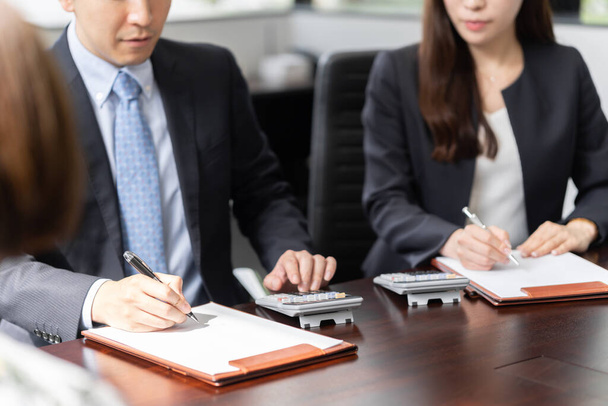 دادگاه صلح چیست و چه صلاحیتی دارد؟05138676422 2 دادگاه صلح