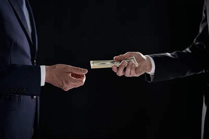 وکیل کلاهبرداری در تربیت حیدریه