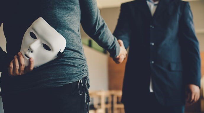 وکیل کلاهبرداری در تربیت حیدریه
