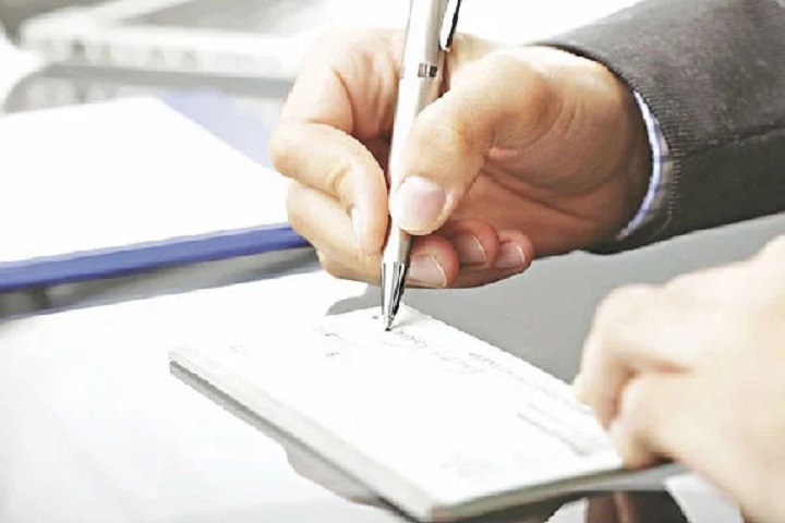 مزیت چک نسبت به دیگر اسناد تجاری چیست؟ 2 چک بانکی