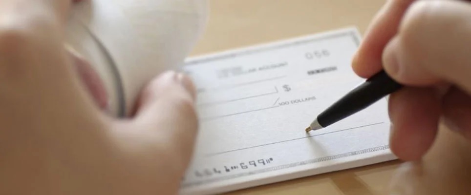 مزیت چک نسبت به دیگر اسناد تجاری چیست؟ 1 مزیت چک نسبت به دیگر اسناد تجاری