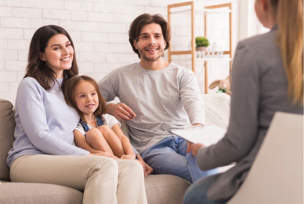 آیا مرد میتواند مانع ملاقات فرزند بعد از ازدواج مادر شود؟ 3 حضانت