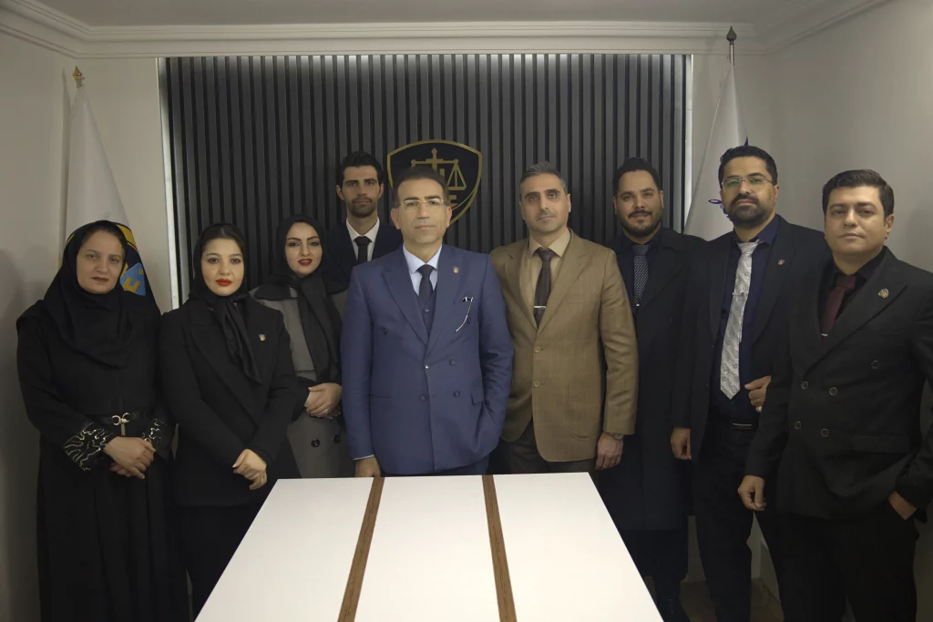 وکیل در مشهد، مشاوره حقوقی با وکلای برجسته دادگستری 24 چرا سامانه حقوقی عدلاک